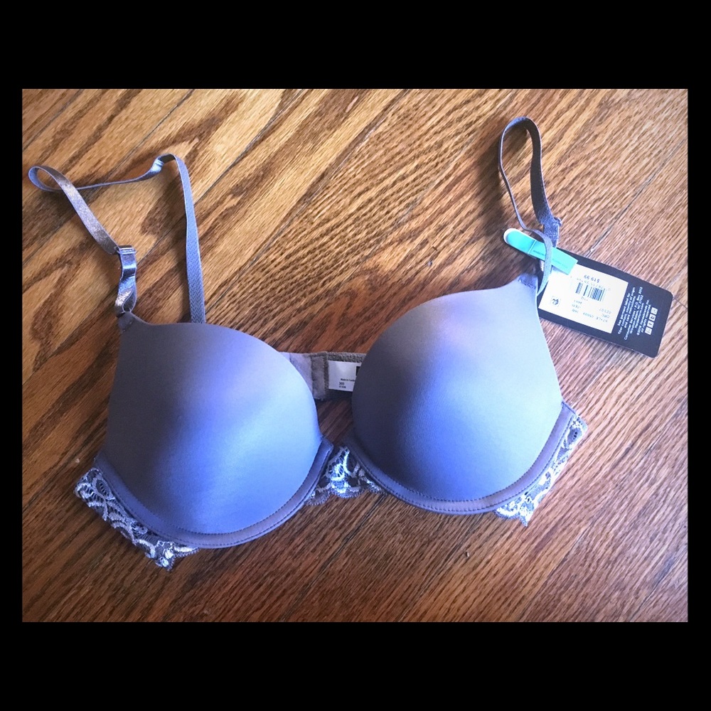 Maidenform bra NWT 36b push up with lace detail